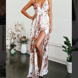 Mermaid Hotel Maxi Dress White